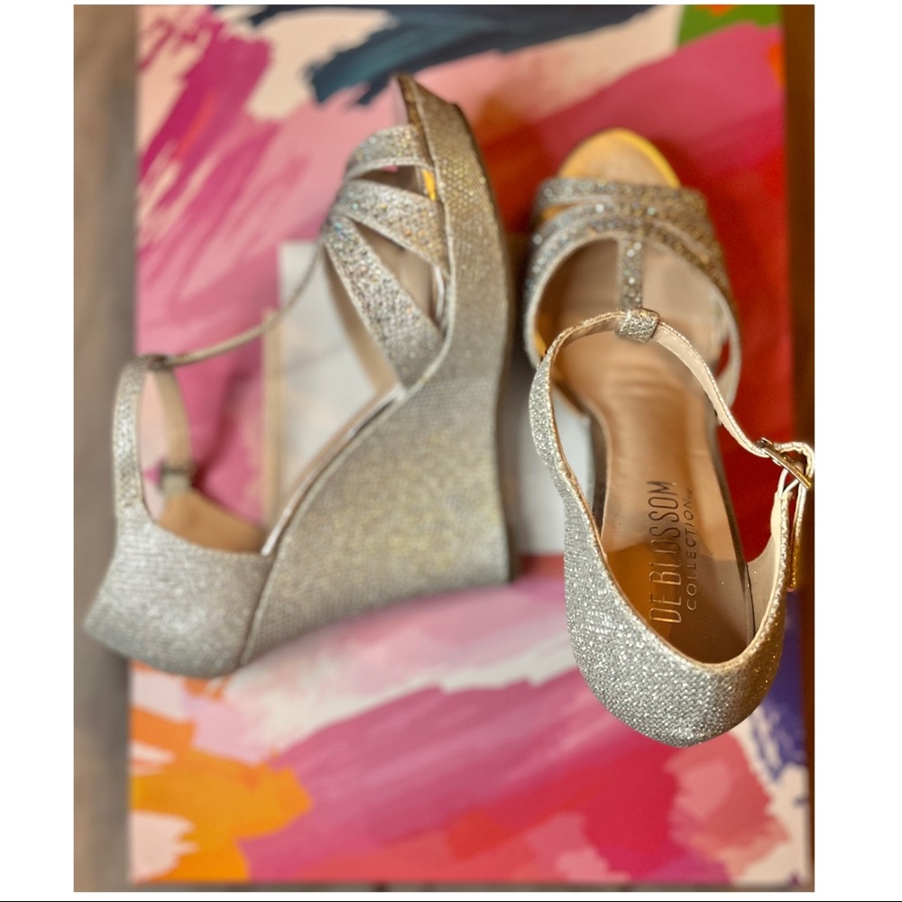 Silver Glittery Wedge Heel Dress Shoes- Size 7.5- De Blossom Collection (brand)